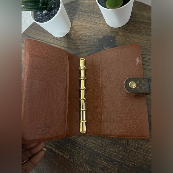Authentic made in USA Louis Vuitton MM Agenda - Picture 4 of 7